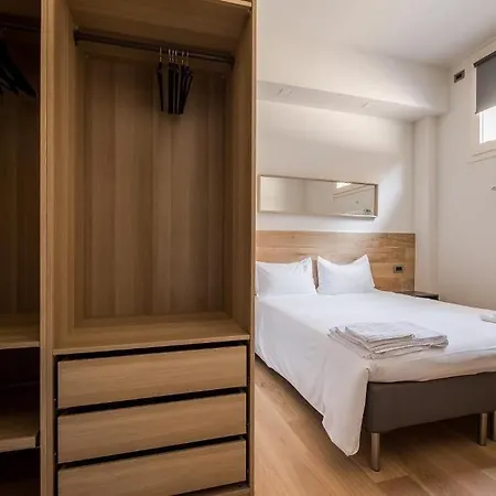 Lägenhetshotell Sant'orsola 4*