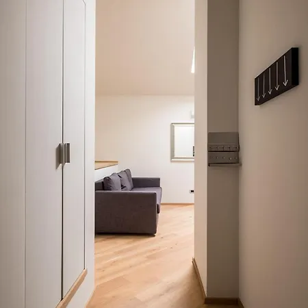 Lägenhetshotell Sant'orsola 4*
